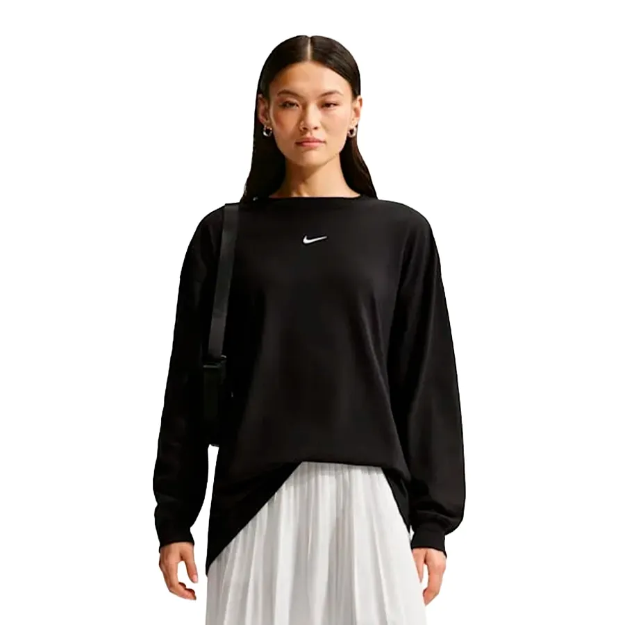 Imagen 0 de 4 de Remera Manga Larga Nike Sportswear Classic-NEGRO