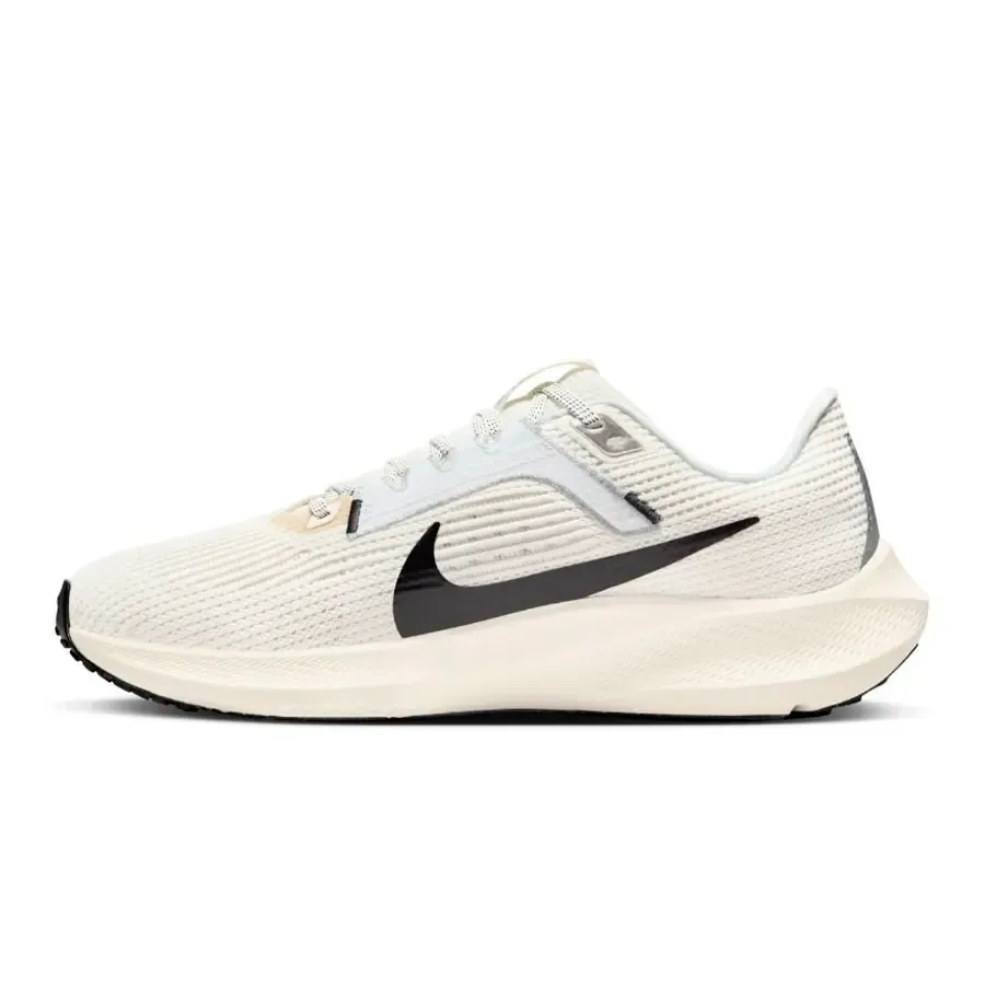 Imagen 2 de 8 de Zapatillas Nike Pegasus 40-CRUDO/NEGRO
