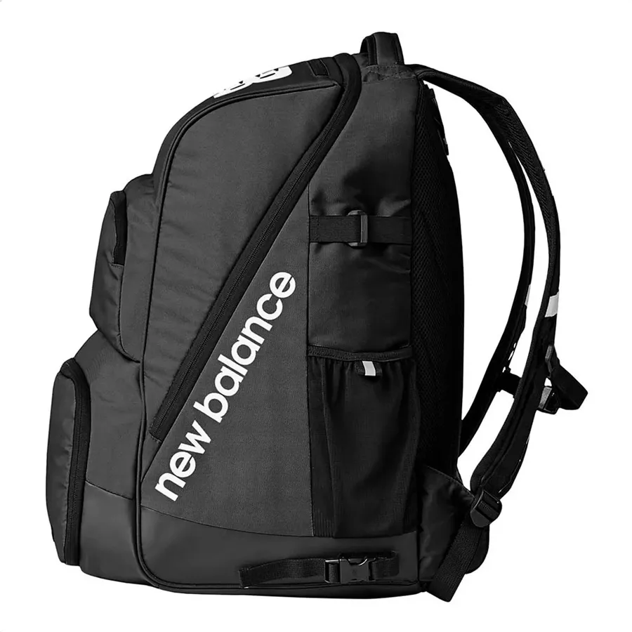Imagen 2 de 5 de Mochila New Balance Team Field-NEGRO