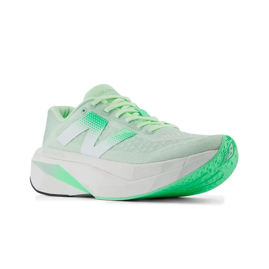 Imagen 1 de 5 de Zapatillas New Balance FuelCell SuperComp Trainer v3-VERDE FLUOR/BLANCO