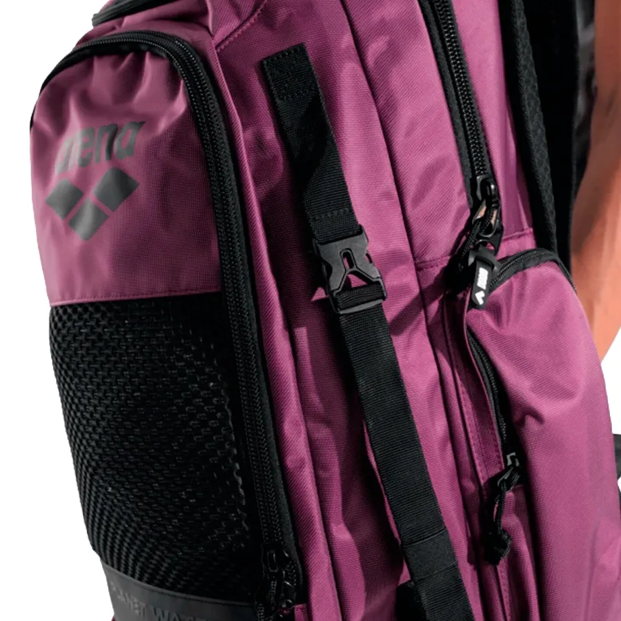 Imagen 4 de 7 de Mochila Arena Team 45-VINO/NEGRO