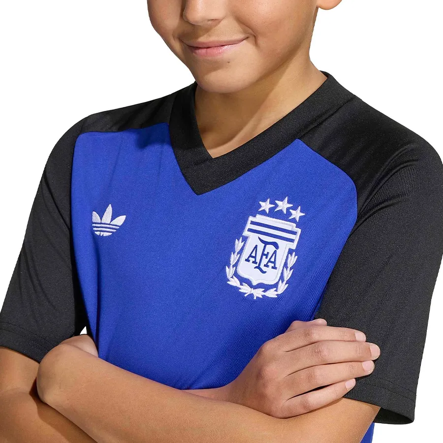 Imagen 4 de 6 de Camiseta adidas originals Prepartido Selección Argentina 26-AZUL FRANCIA/NEGRO
