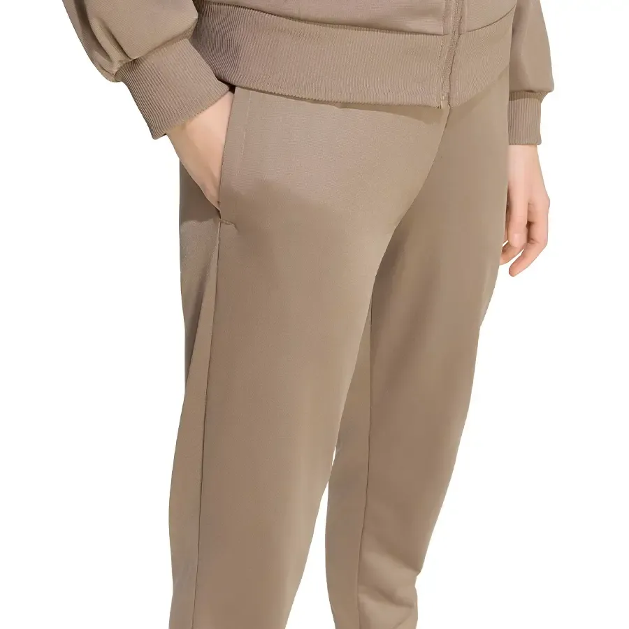 Imagen 6 de 7 de Conjunto adidas Essentials Feel Cozy-KAKI