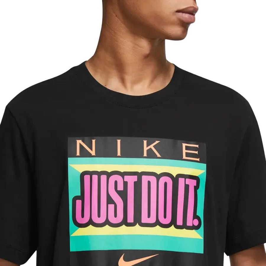 Imagen 2 de 3 de Remera Nike Dri-Fit  Training-NEGRO/ROSA/VERDE