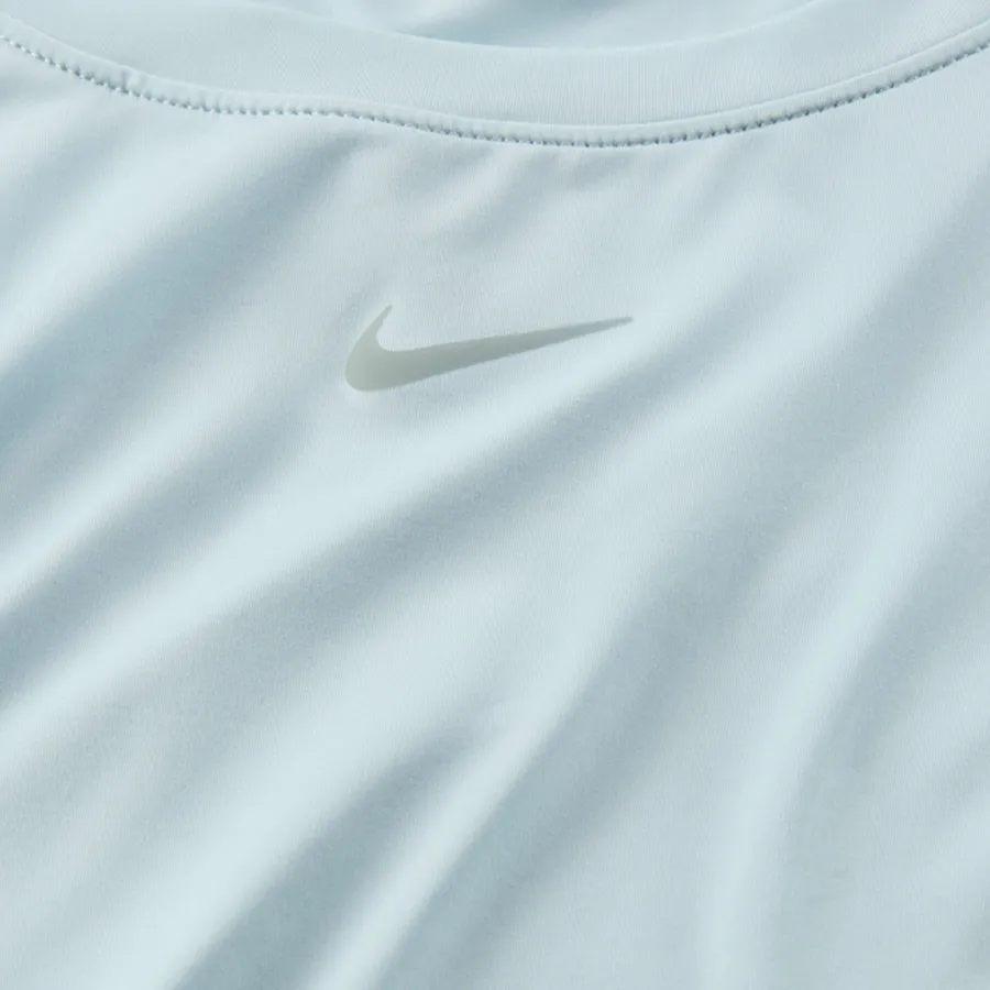 Imagen 3 de 4 de Remera Nike One Classic-AQUA